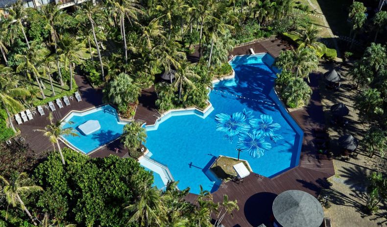 Scenic Swimming Pool