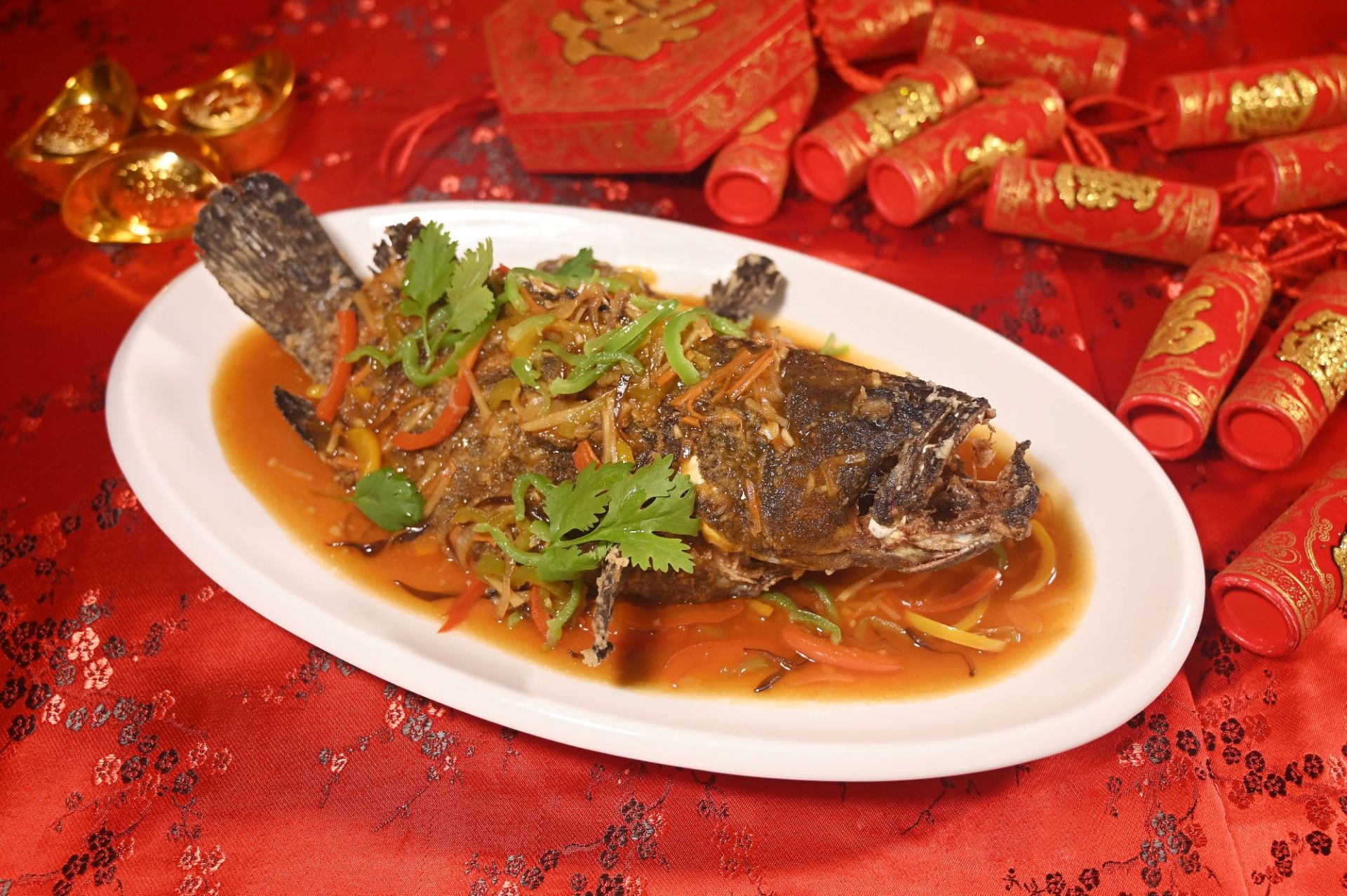 2026墾丁凱撒外帶年菜五柳枝燒龍虎斑