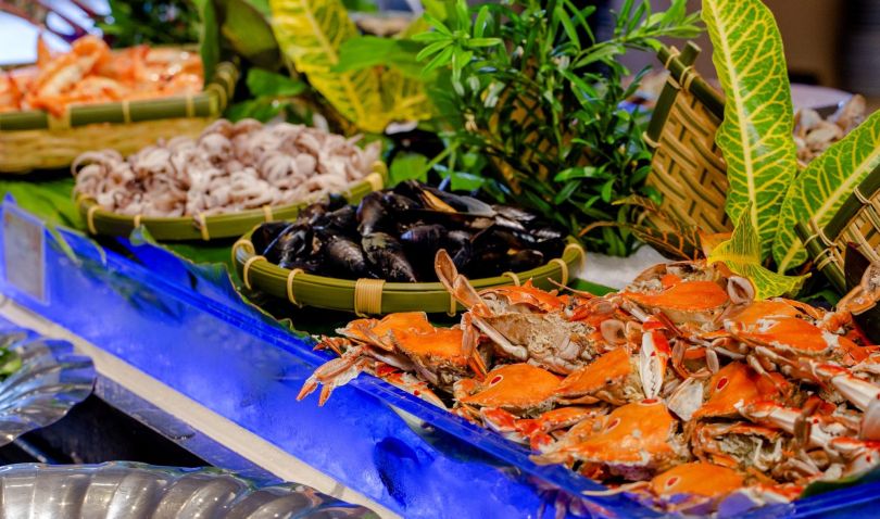 美食家をうならせる、贅沢な料理の数々